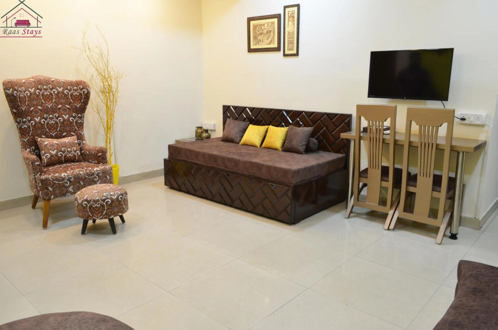 Furnished 2BHK Independent Apartment 8 in Greater Kailash - 1 with 2 Balconies