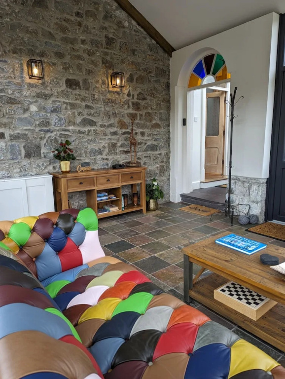 Llys Aeron Guest House