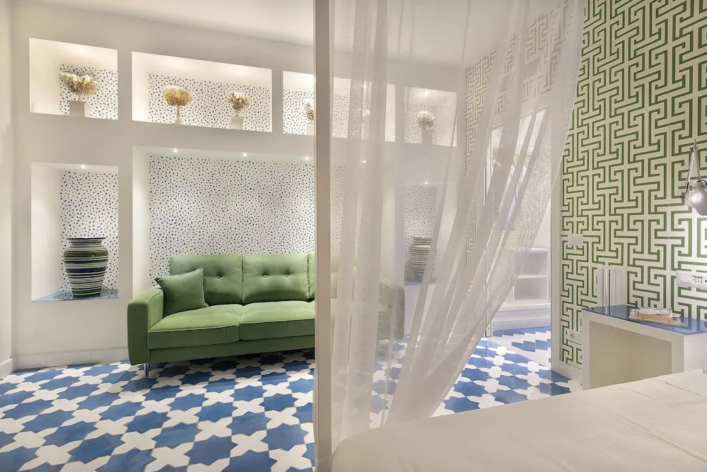 Luxury&Romantic Apartment with Balcony in Sorrento