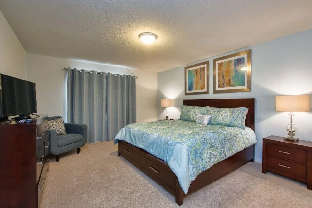 Windsor-5 Bed Townhouse w/splashpool-3804WW