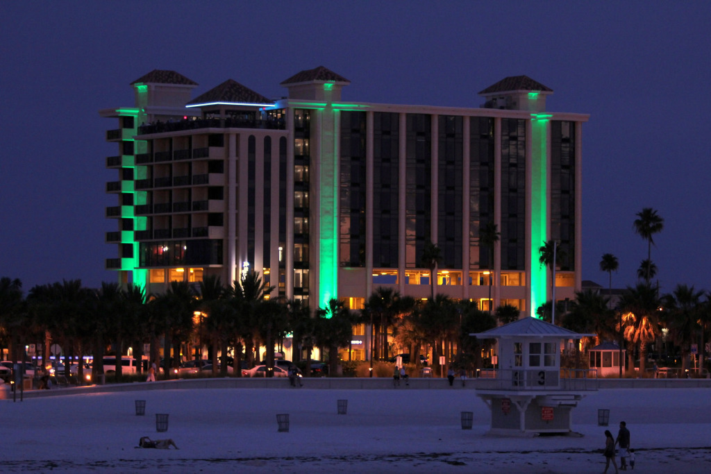 Pier House 60 Clearwater Beach Marina Hotel