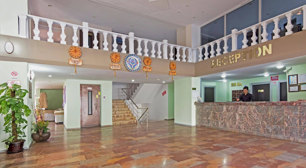Green Gold Hotel