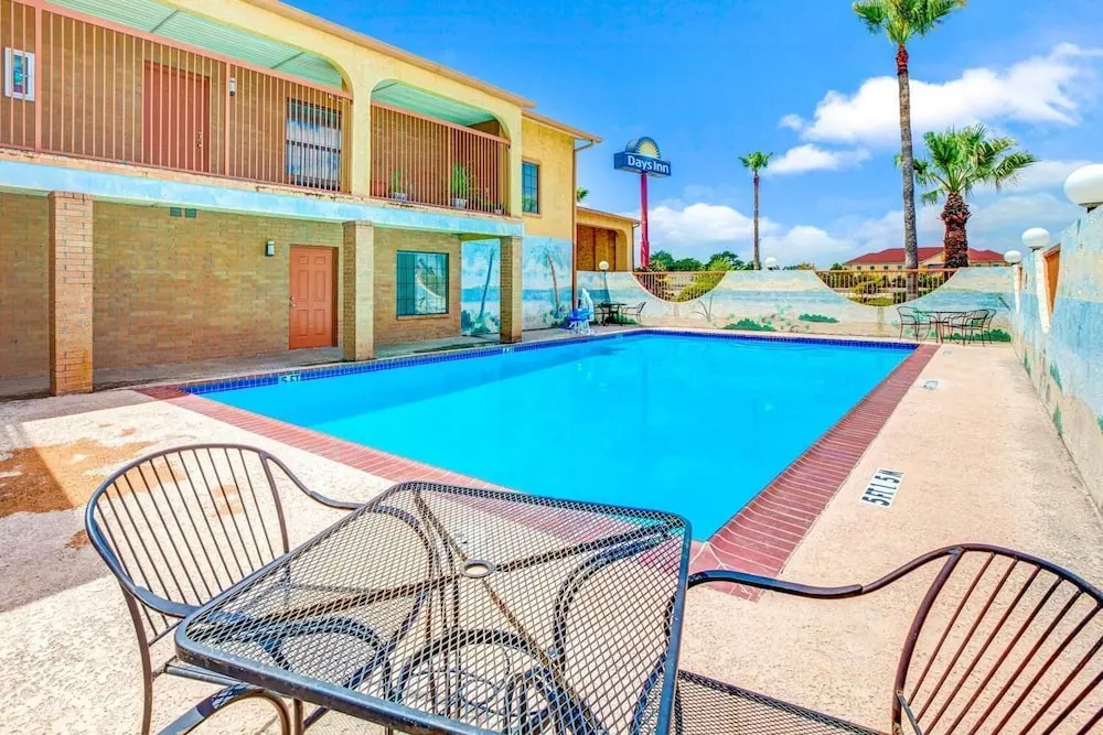 ASPEN GRAND HOTEL LaPorte