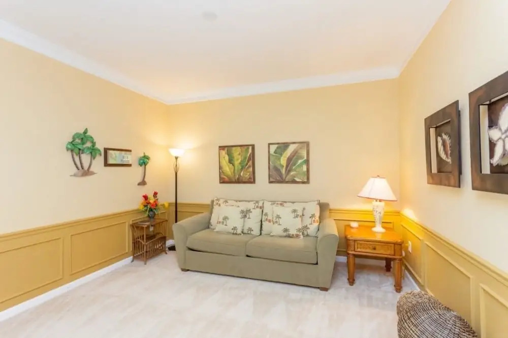 3 Bed 2 Bath Premium Lakeview l 1004