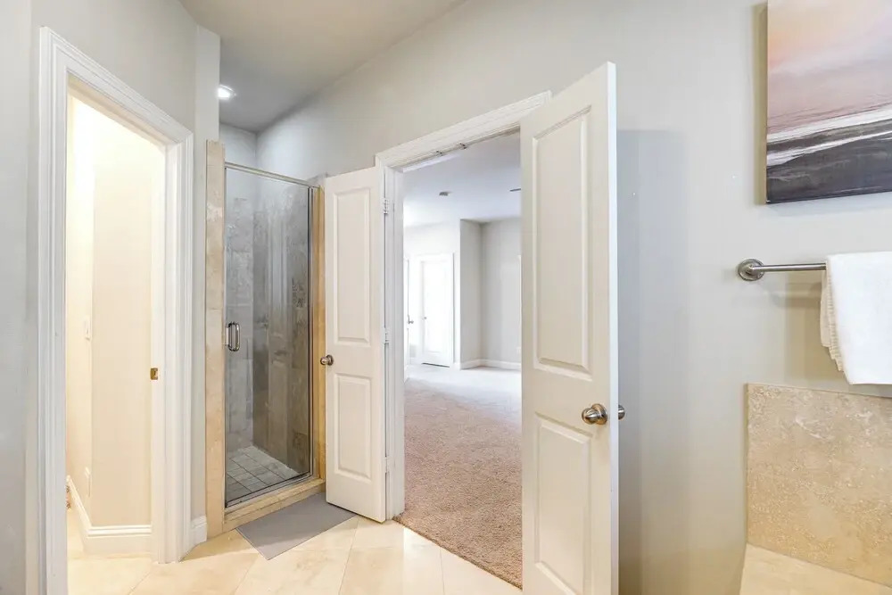 Gated + Private: Dtwn Houston Home 8 Mi to NRG