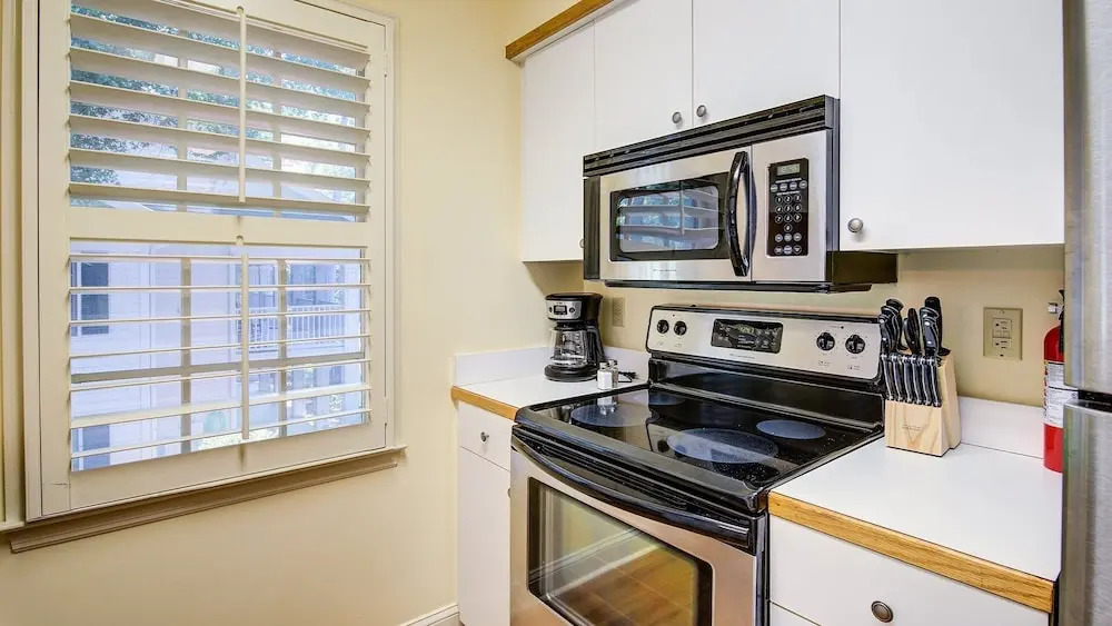 Alex And Us- Fantastic Second Floor Unit Directly Across From The Pool 2 Bedroom Condo by Peace Vacations