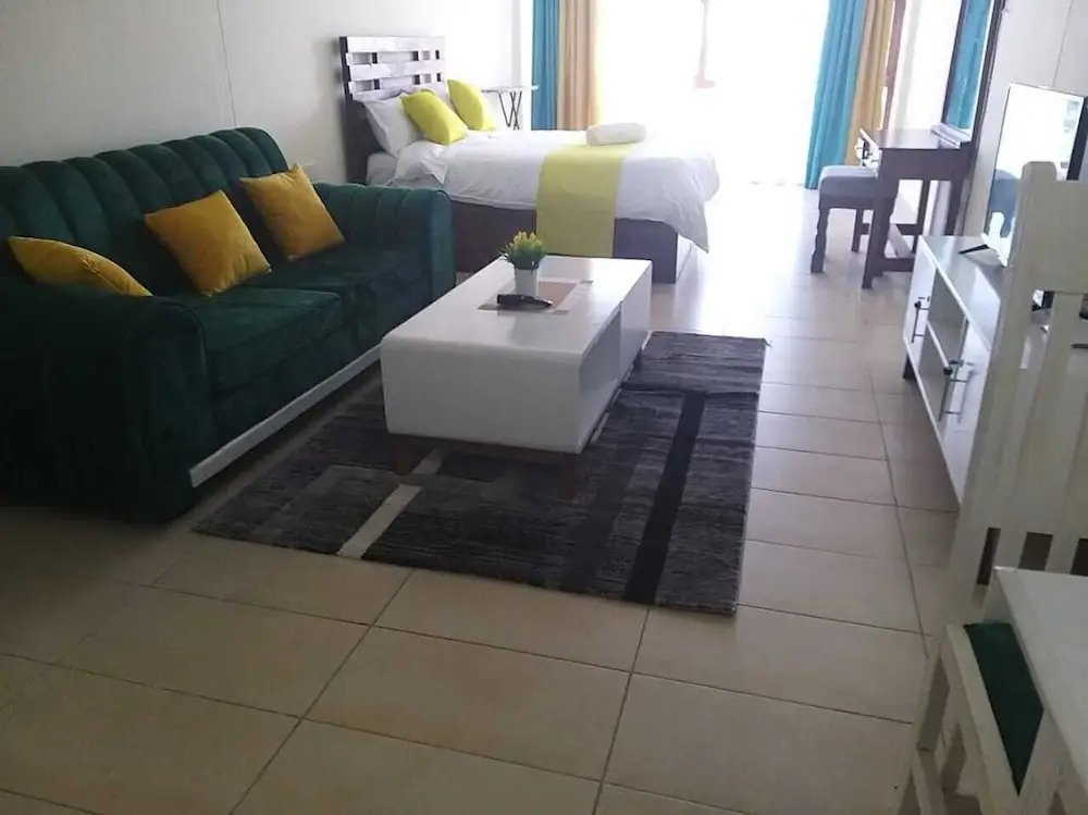 Lux Suites Golden Sun Studio Apartments