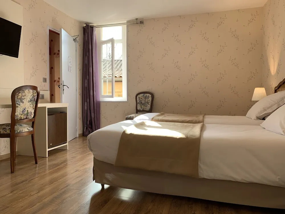 AUBERGE DU PORCHE