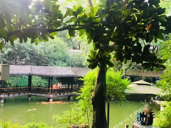 Xishu Renjia Hotel