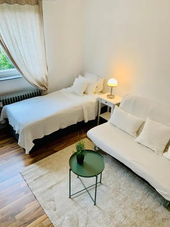 Top renoviertes Apartement in bester Lage von Homburg- 5 Fußminuten zur Uniklinik