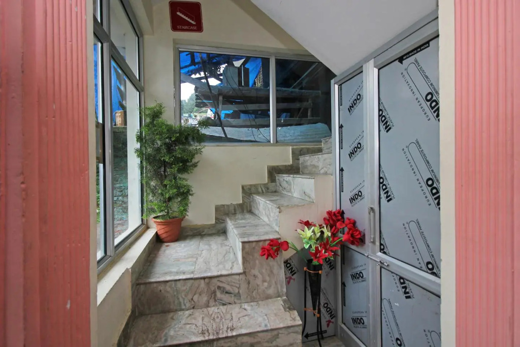 Hotel Anuj Regency