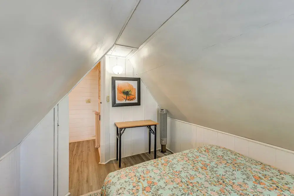 Walkable 'green Gables Cottage' in Lake Arrowhead