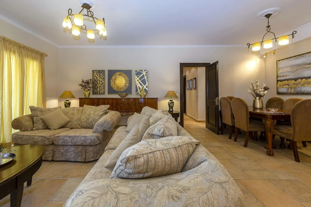 Solaris Methea Deluxe Suites