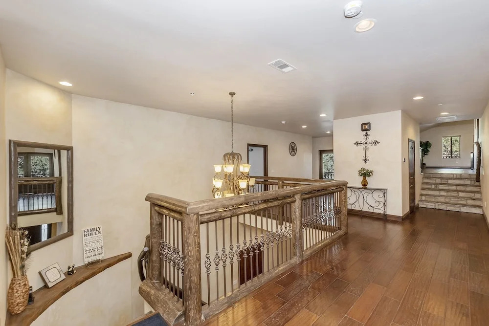 No. 20 Mountain Masterpiece, Lake Views, 6 Bd Ac! 6 Bedroom Home