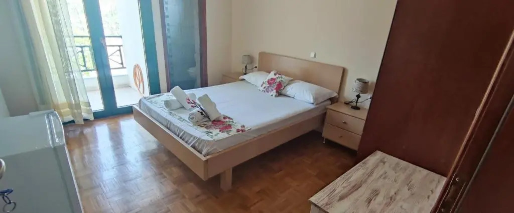 Villa Rodia 2 guests