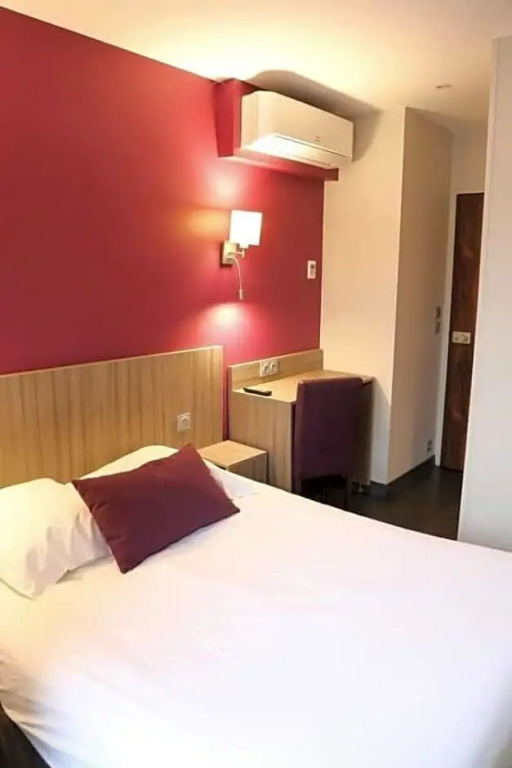 HOTEL DU COMMERCE