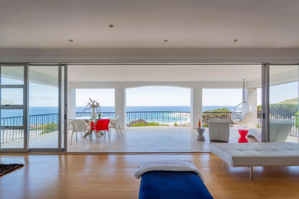 Casa Blanca - Camps Bay