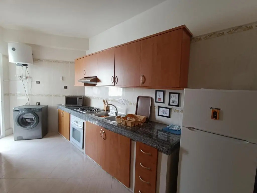 Bel appartement a 2min de Gare TGV Agdal