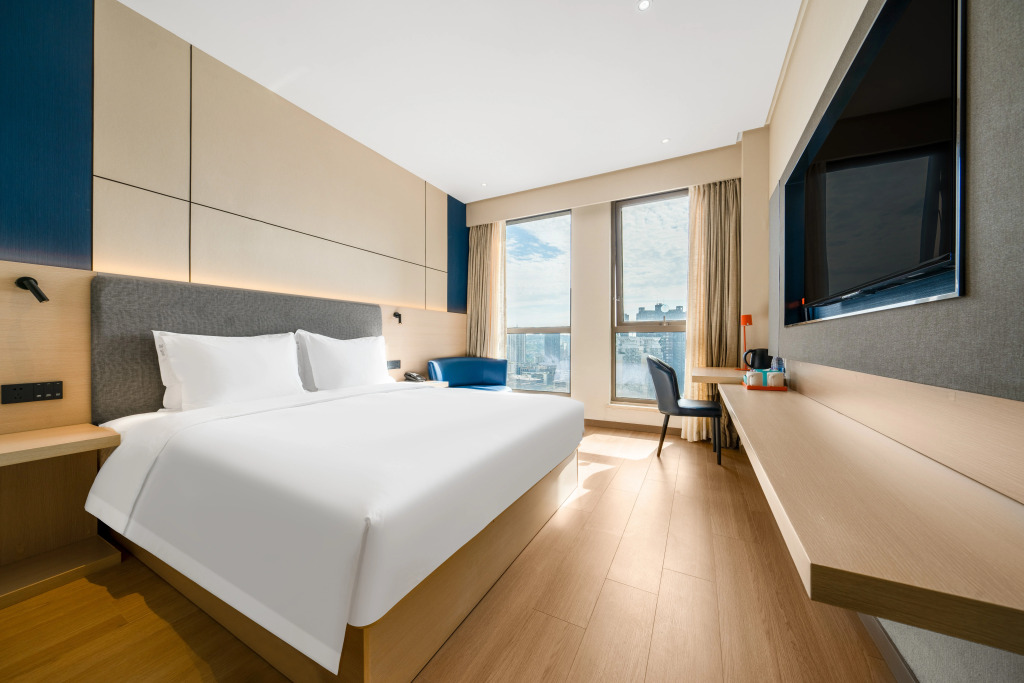 Holiday Inn Express Chongqing Guanyinqiao by IHG