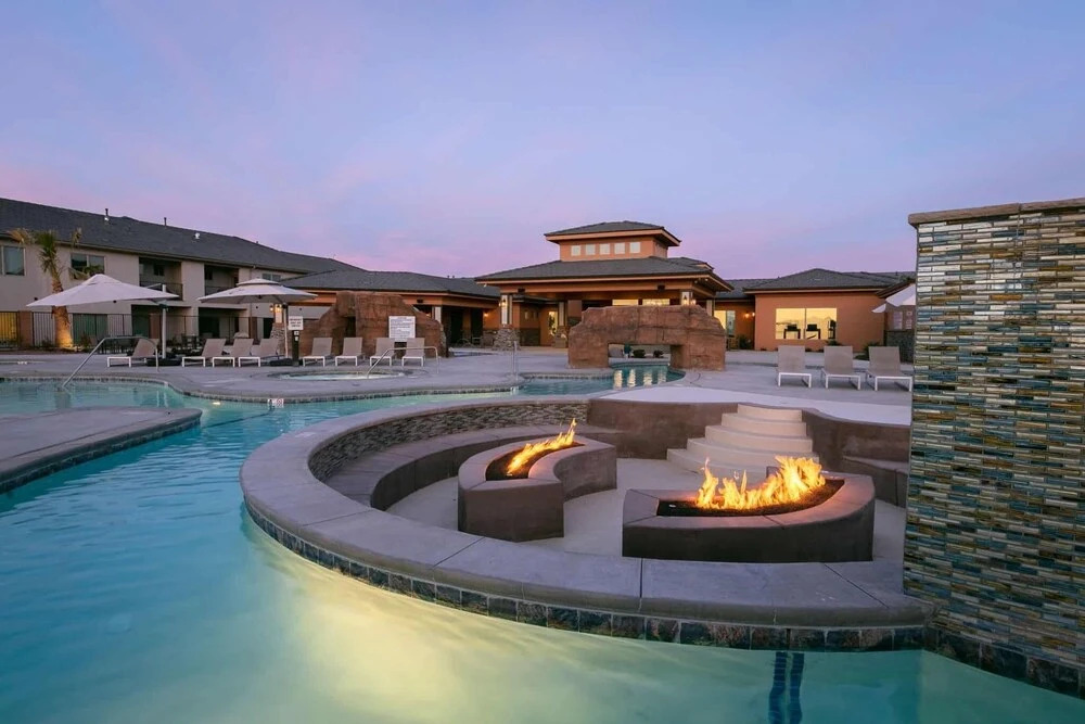 Southern Utah Adventure Gateway 6 Bedroom Townhouse