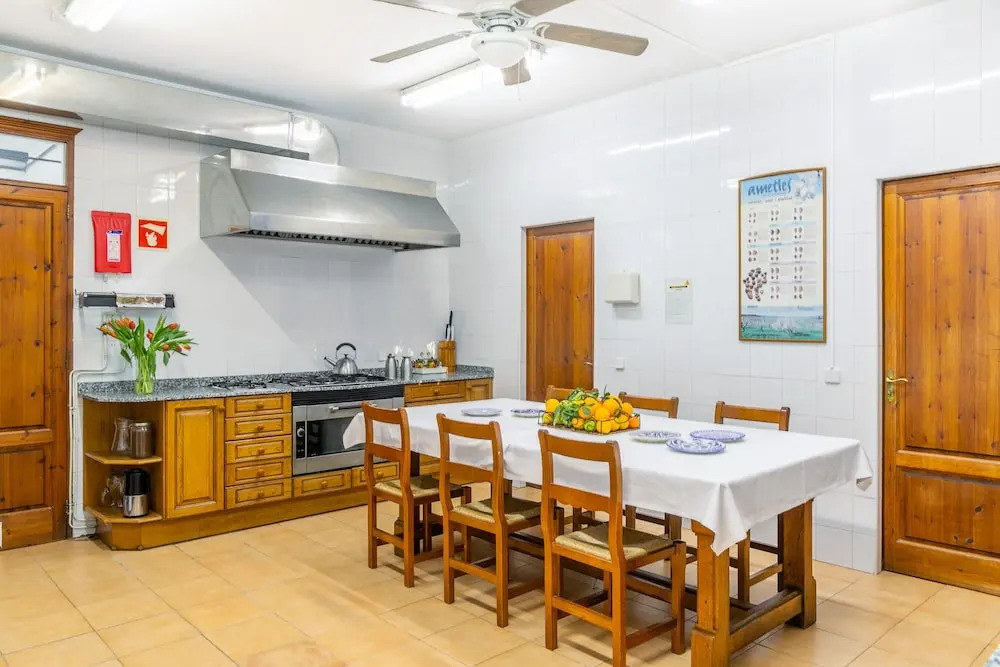 Historical house Mallorca pool wifi aircon/heat