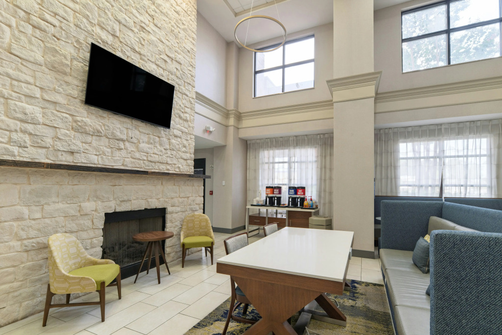 Hampton Inn & Suites-Florence Downtown