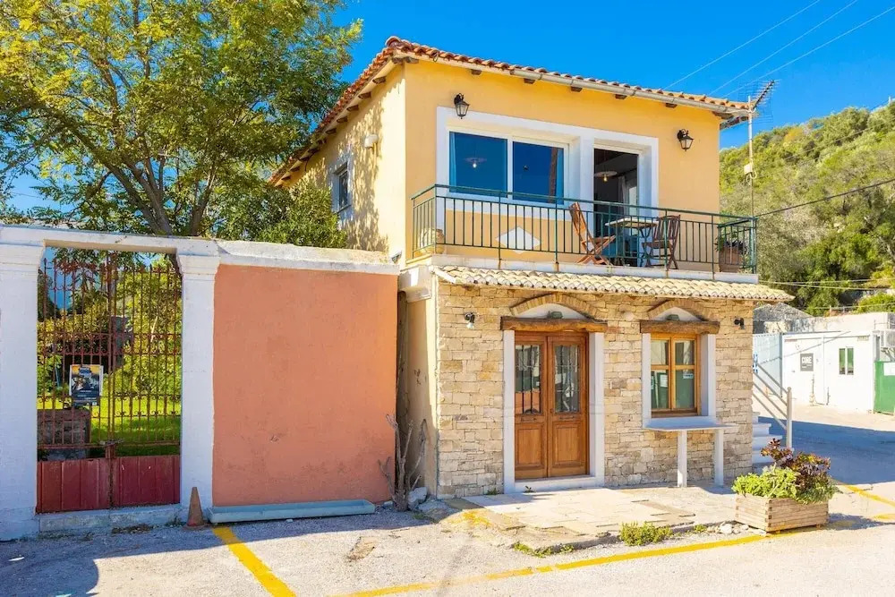 Limani Walk to Beach Sea Views A C Car Not Required - 303