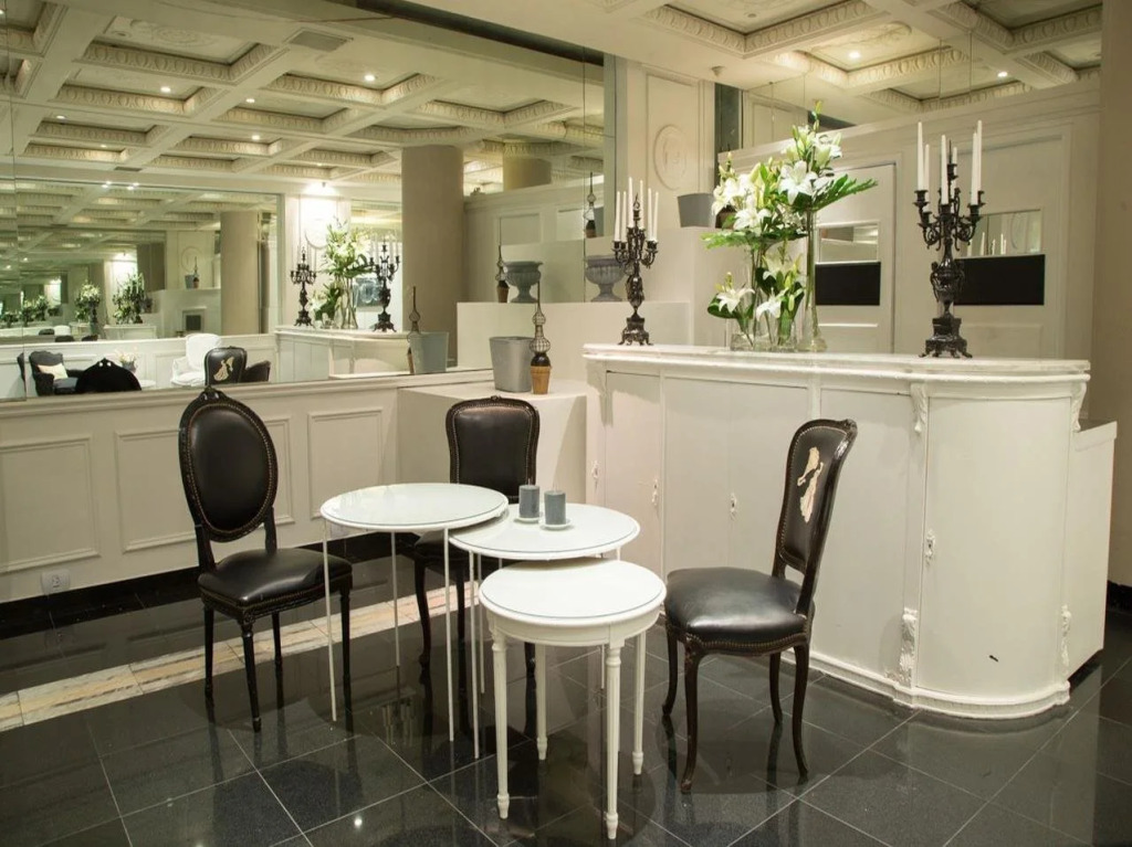 1253 Recoleta Small Hotel