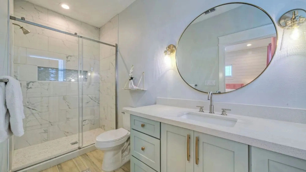 Sleeps 36! 3 Homes Side-by-side w/ Private Pools, Patio Lounge, 5 Mins to Beach