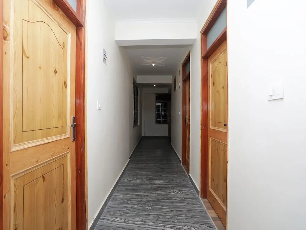 OYO 14237 Home Elk Cottage Near Rohtang Highway