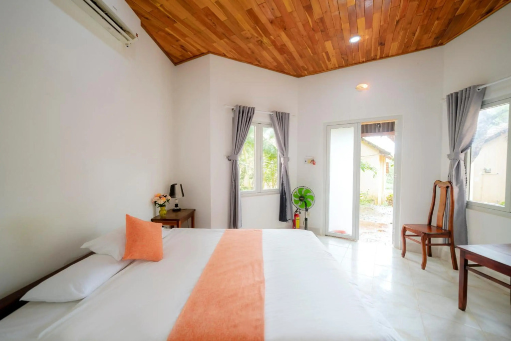 Thai Tan Tien Bungalow