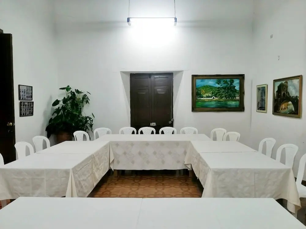Hotel Real