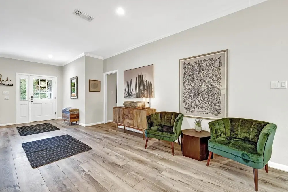 Amazing Haus With Fire Pit! - 2 Mins to Main St!