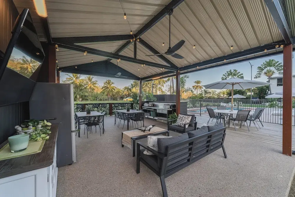 Kinka Palms Motel
