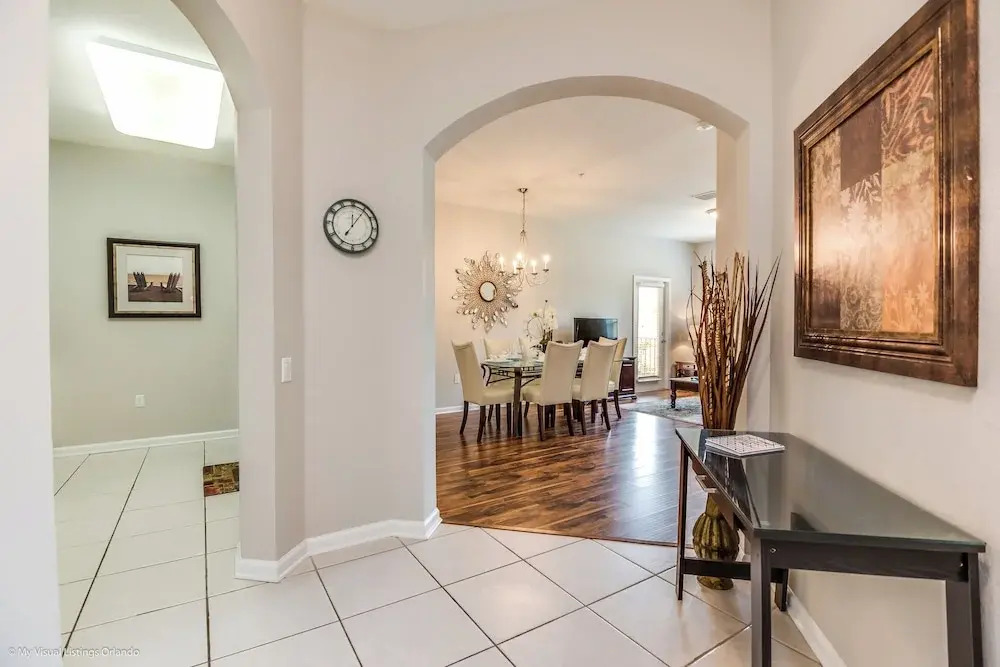 Stylish Vista Cay Condo, near Orlando attractions