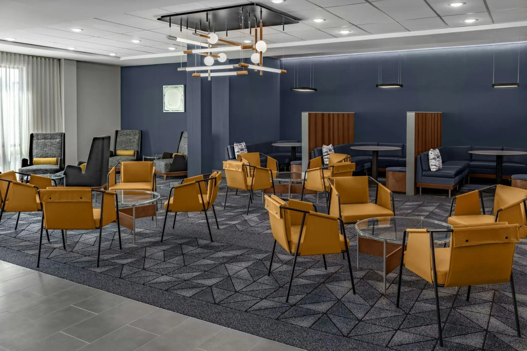 Courtyard By Marriott Sherman