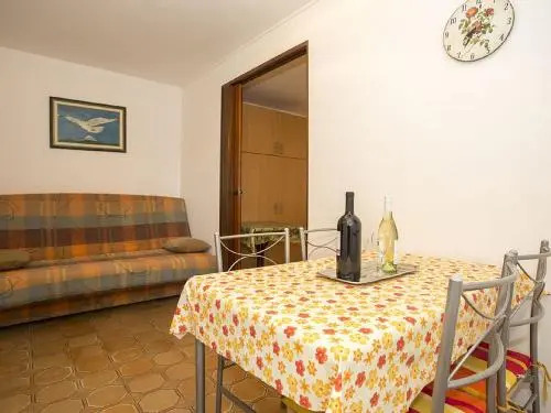 Apartments Miro 1184