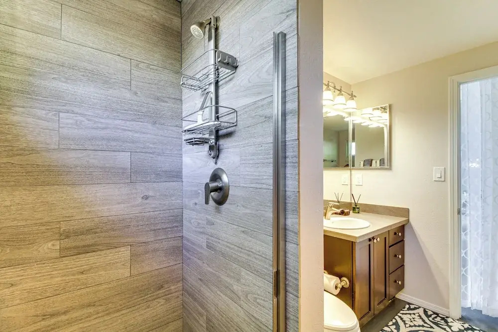 Stylish Home 2 Mi to Old Town Albuquerque!