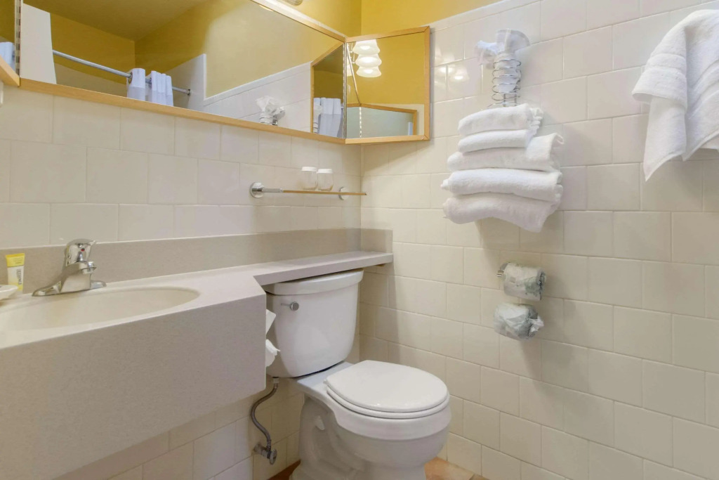 Inn Marin and Suites, an Ascend Collection Hotel