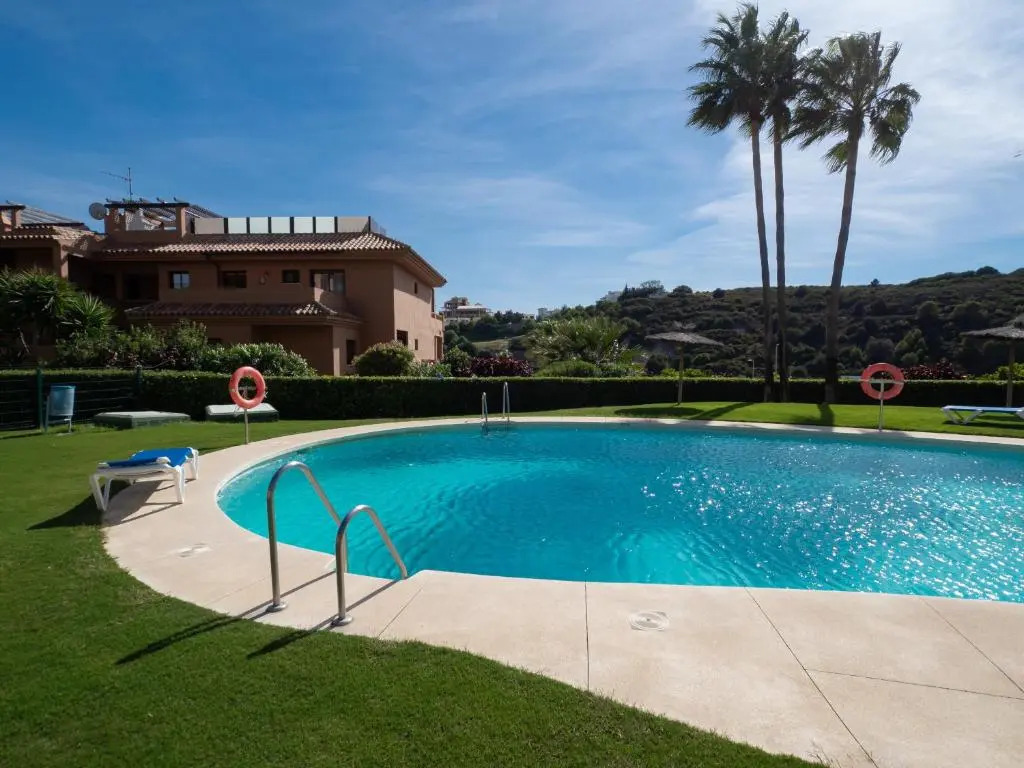 2297 Superb 2 bedrooms with seaview