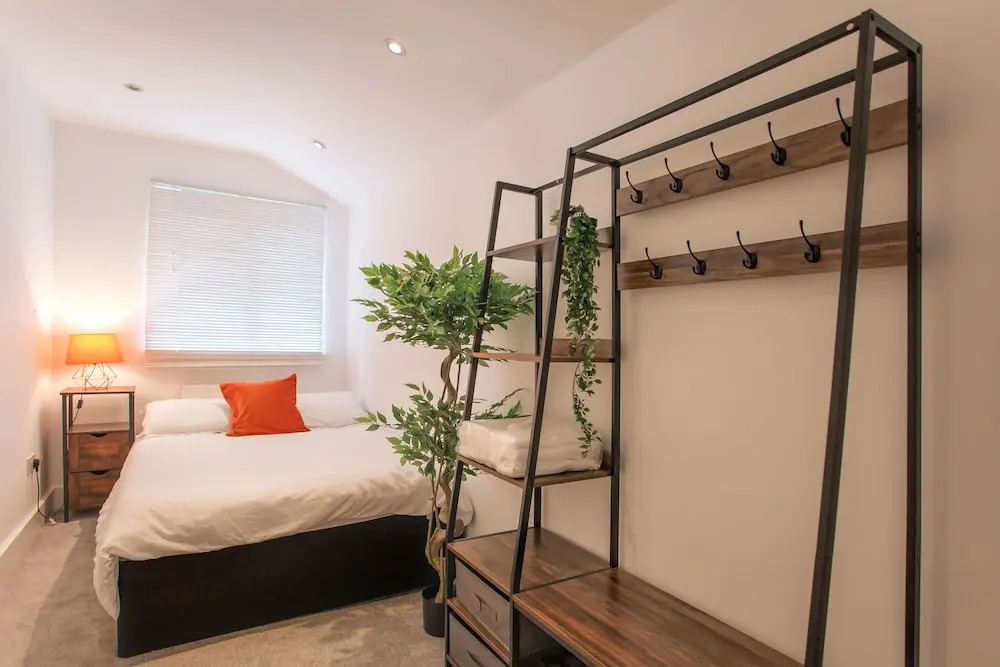 3 bed House Camberwell With Private Garden