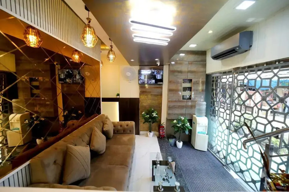 N.M. Hotel