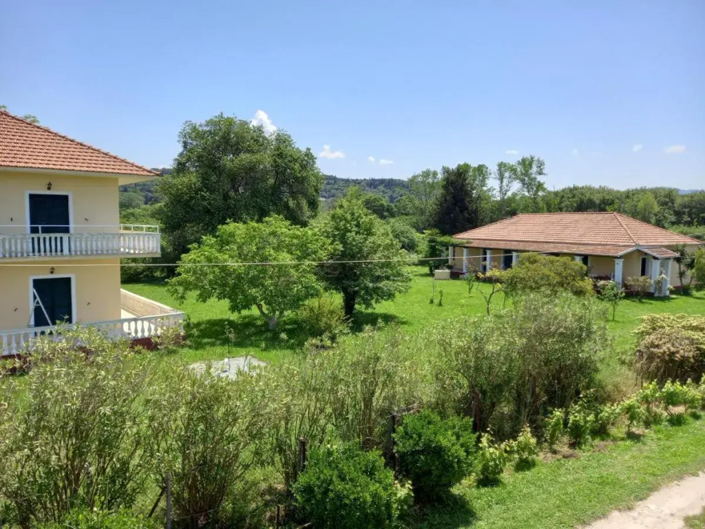 KOSTAS APARTMENTS