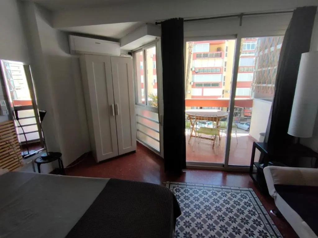 Flat2 studio 150m from the beach with pool