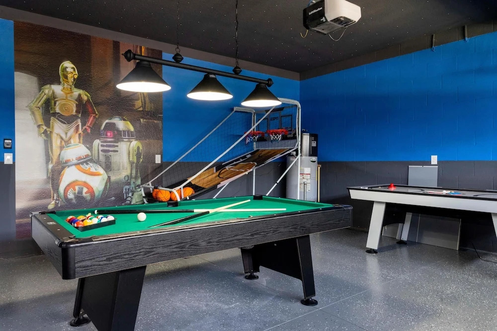 1520 FD 6BR Luxury Villa Pool Game Room