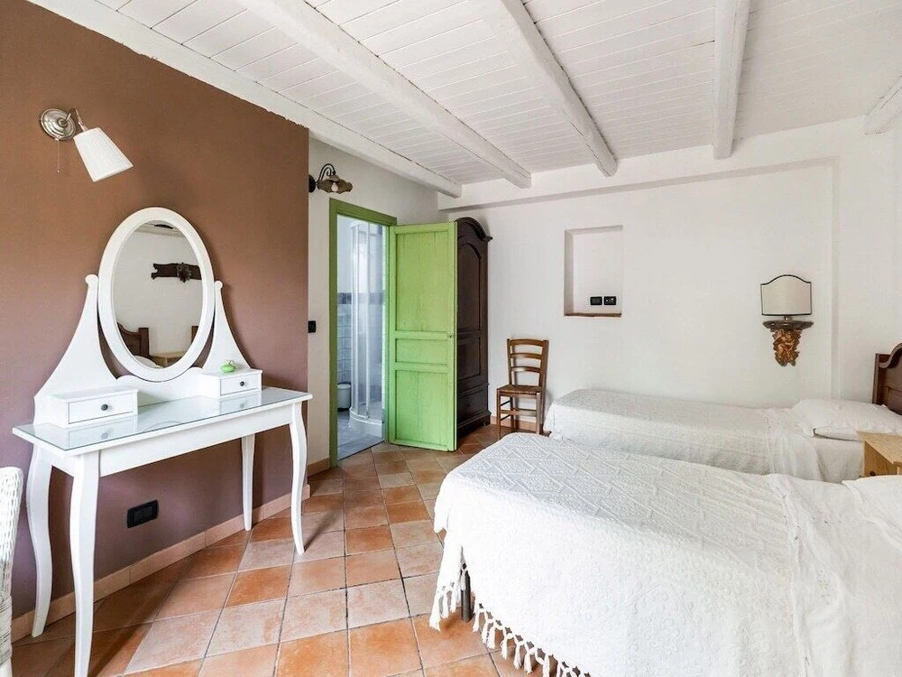 Enchanting Holiday Home in Cefalù with Garden