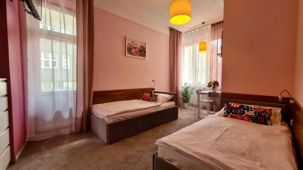 Hostel Moderna Rest