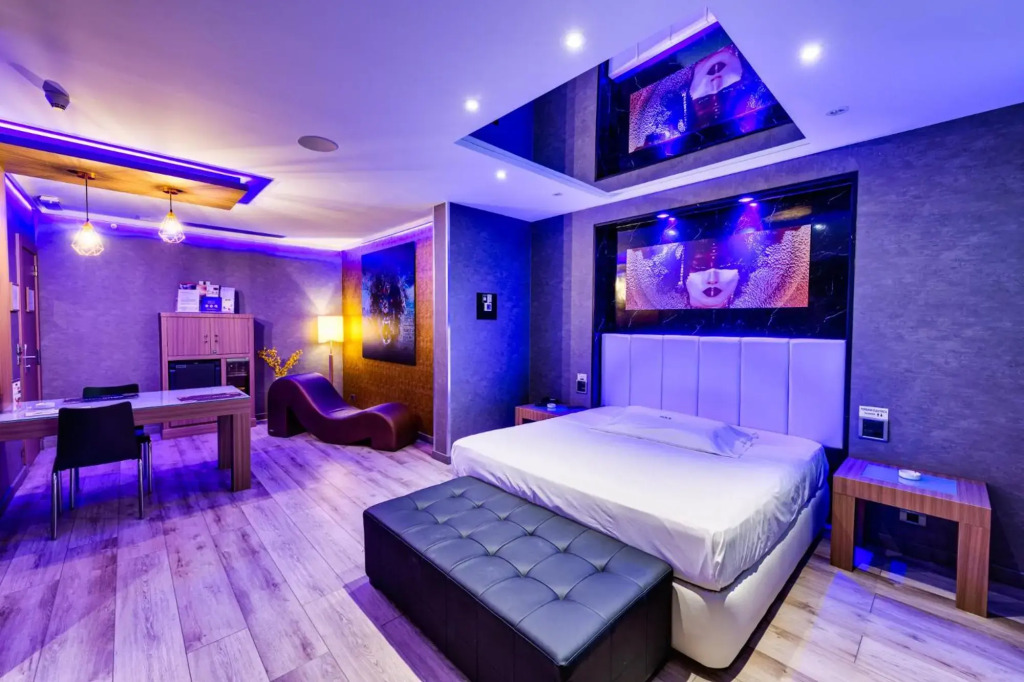 Zouk Hotel