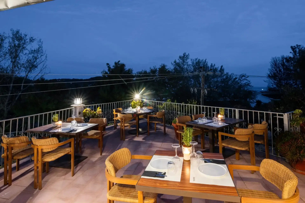 Petra Nera Skiathos, Philian Hotels & Resorts