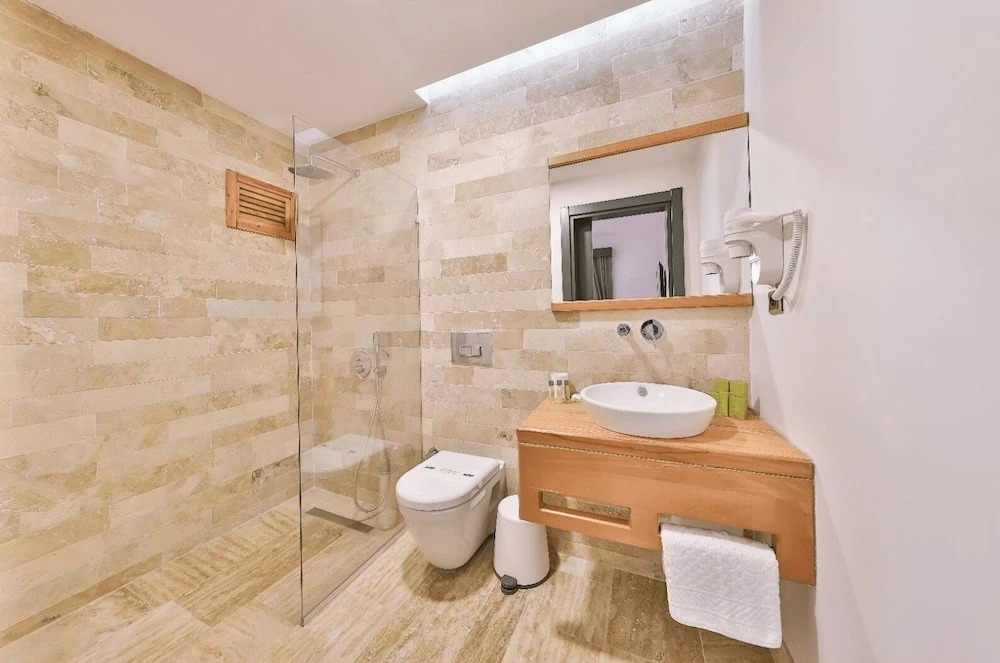 Pitoresk Otel